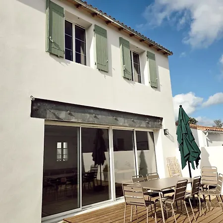 Willa Villa La Flotte