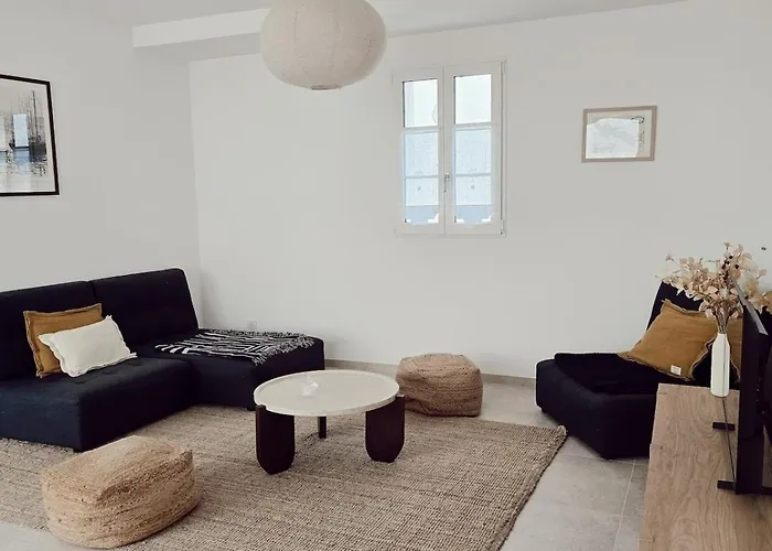 Villa La Flotte וילה לה פלוט